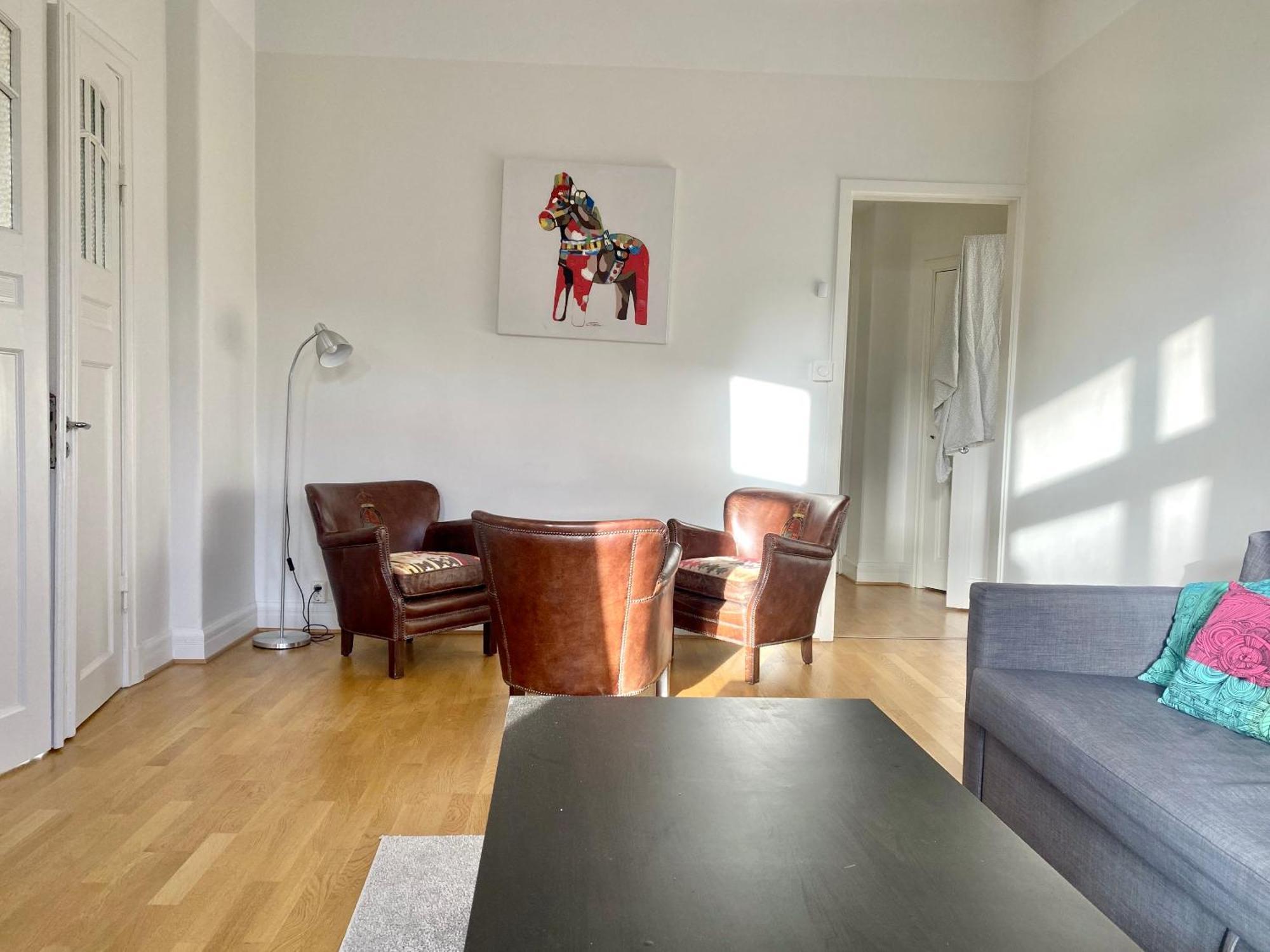 Luxury In Centre Apartment